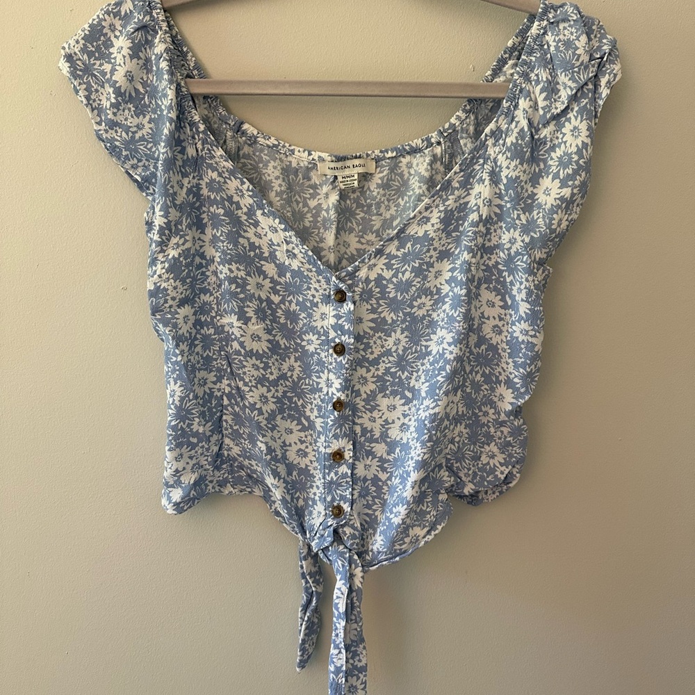 American Eagle Floral Blue Button-Down Cropped Blouse with Tie Front
